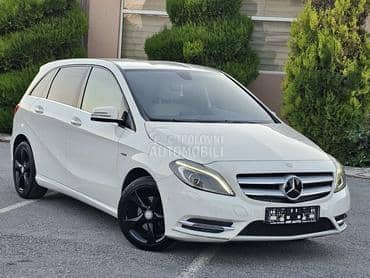 Mercedes Benz B 180 AUT0MATIC/LED