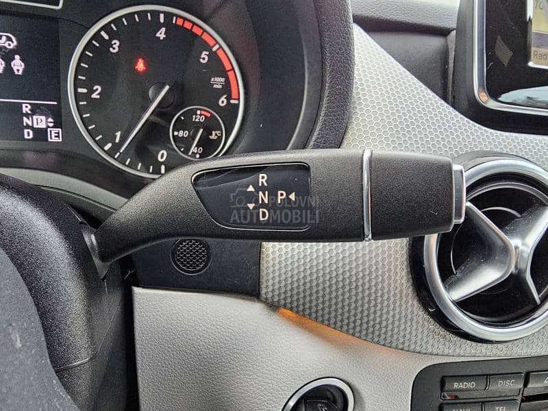 Mercedes Benz B 180 AUT0MATIC/LED Mercedes Benz B 180 AUT0MATIC/LED