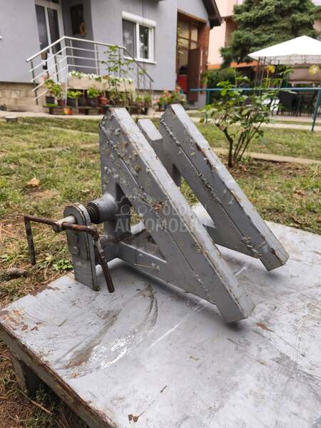 Platforma za motor
