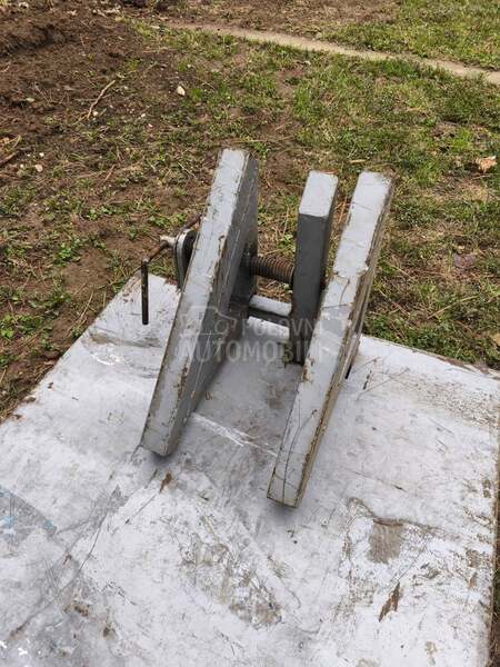 Platforma za motor