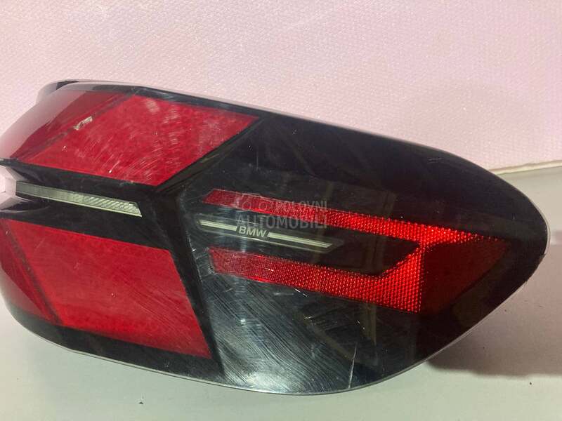 Zadnja desna stop lampa