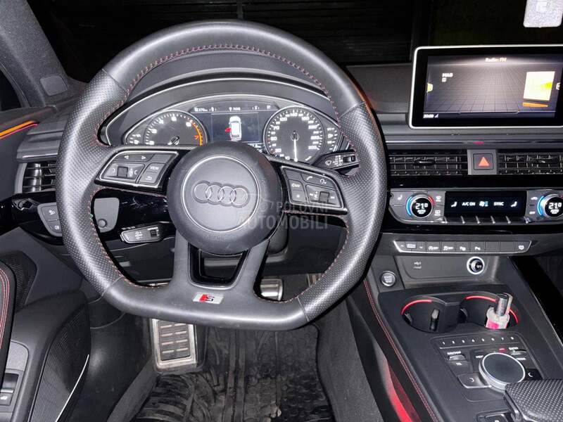 Audi A4 g-tron