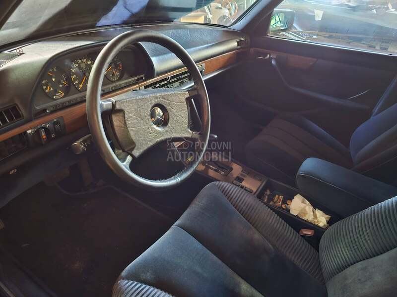 Mercedes Benz S 260 260 SE