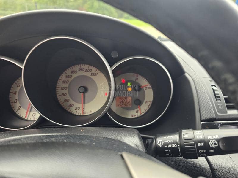 Mazda 3 1.6 b Mazda 3 1.6 b