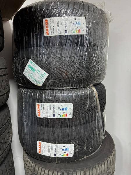 Maxxis 215/55 R18 Zimska