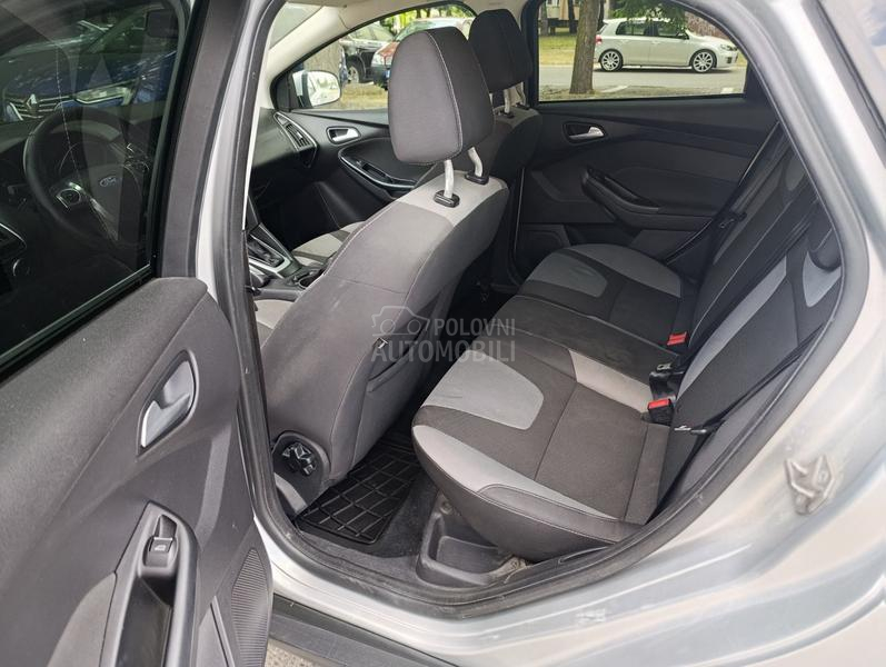 Ford Focus 1.6B,REG