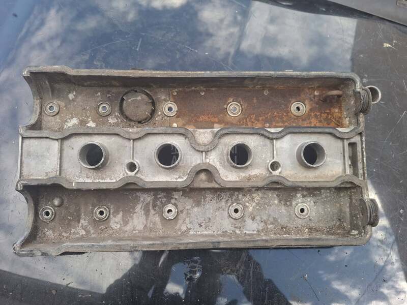 poklopac glave motora 1.6 16v