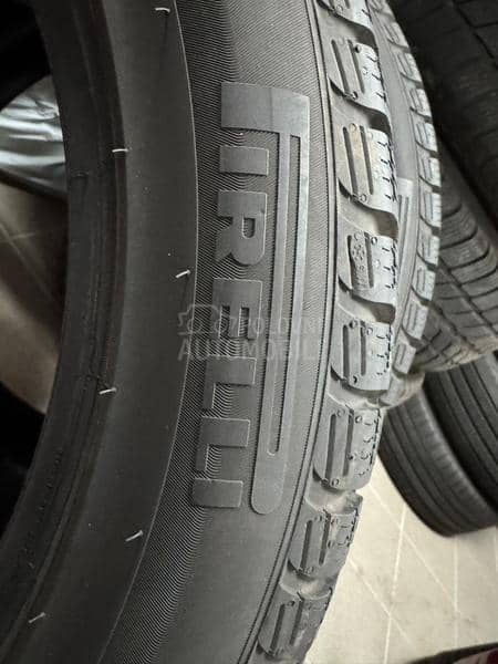 Pirelli 215/55 R18 Zimska