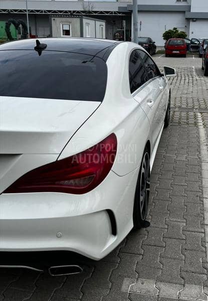 Mercedes Benz CLA 180 AMG line
