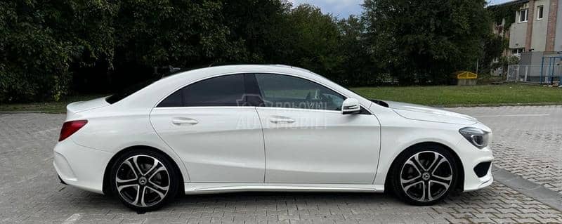 Mercedes Benz CLA 180 AMG line
