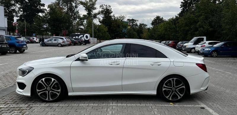 Mercedes Benz CLA 180 AMG line