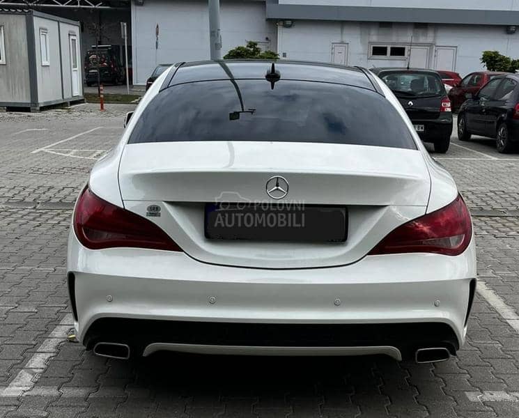 Mercedes Benz CLA 180 AMG line