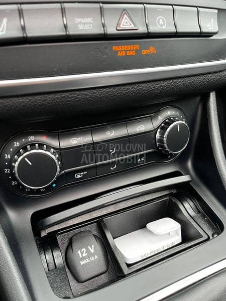 Mercedes Benz CLA 180 AMG line