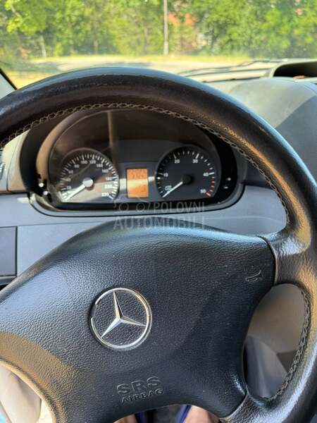 Mercedes Benz Vito 108