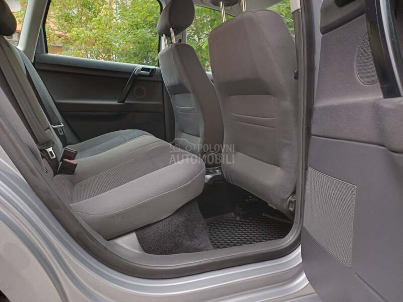 Volkswagen Polo 1.2b Iz Švajcarske