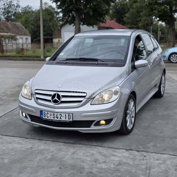 Mercedes Benz B 180 2.0//109 k s