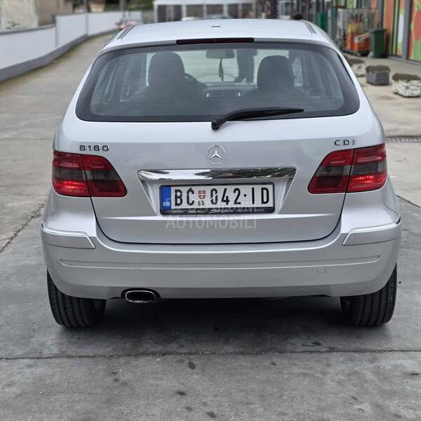 Mercedes Benz B 180 2.0//109 k s