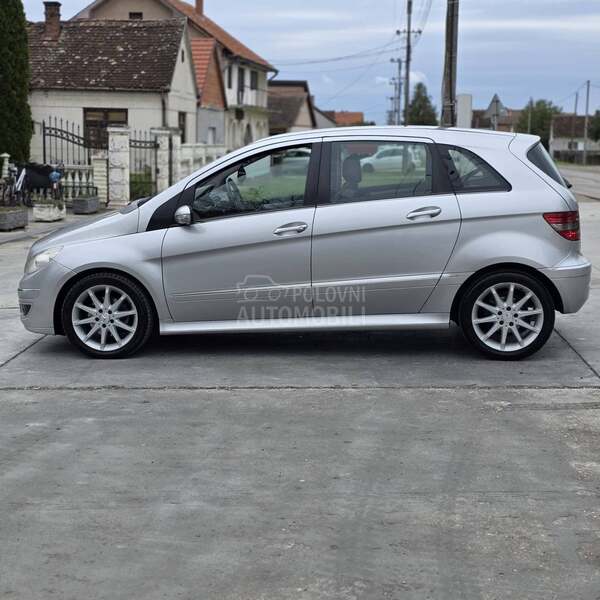 Mercedes Benz B 180 2.0//109 k s