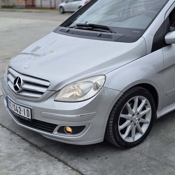Mercedes Benz B 180 2.0//109 k s