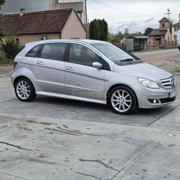 Mercedes Benz B 180 2.0//109 k s