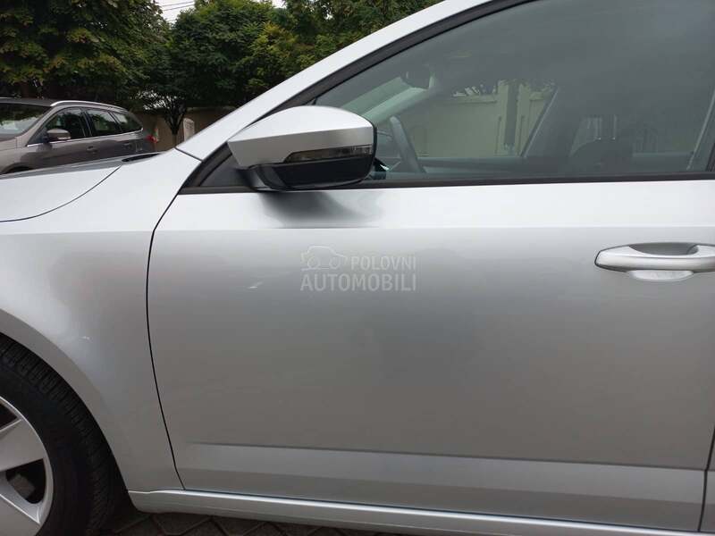 Škoda Octavia 1.6TDI XENON/DIODA
