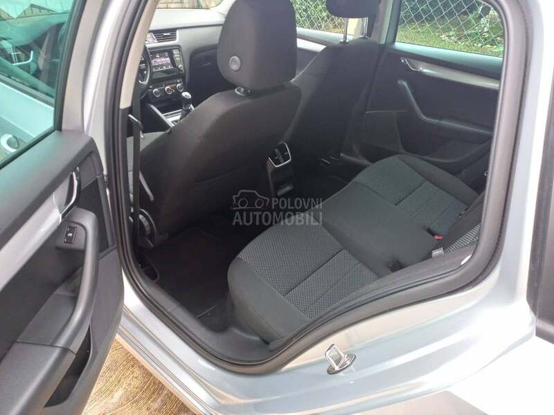 Škoda Octavia 1.6TDI XENON/DIODA