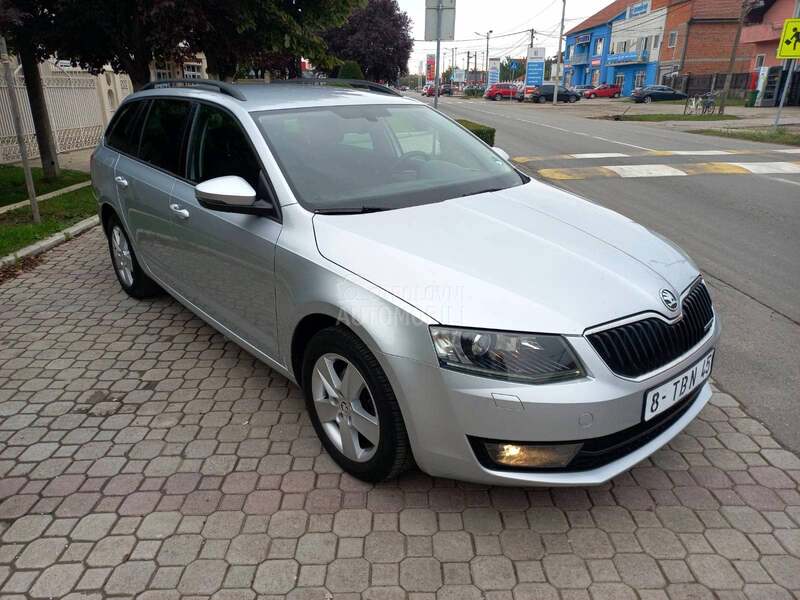 Škoda Octavia 1.6TDI XENON/DIODA