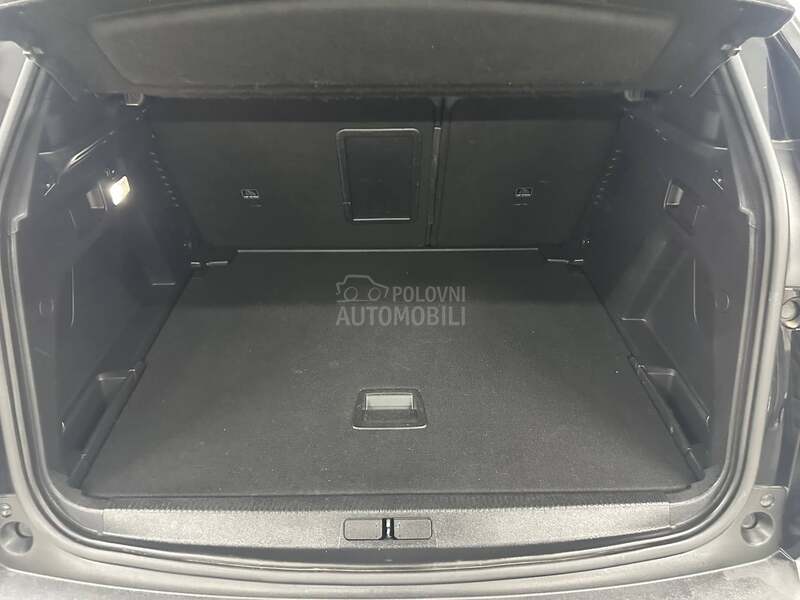 Peugeot 3008 1.2i GT LINE AUT