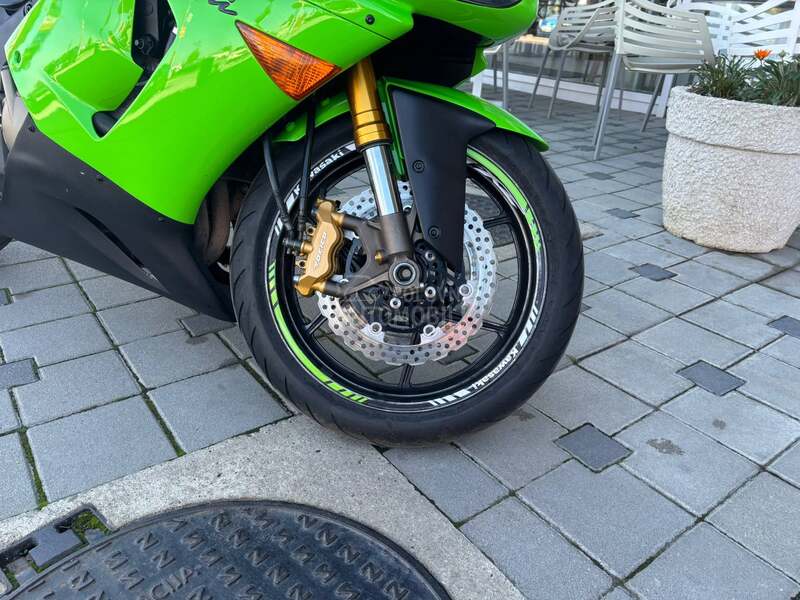 Kawasaki ninja zx6r