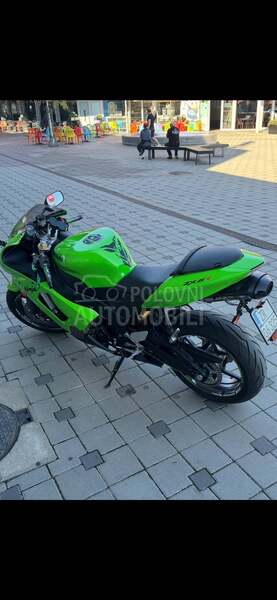 Kawasaki ninja zx6r