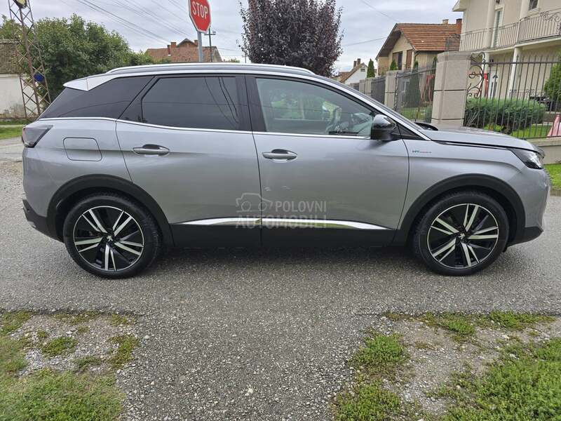 Peugeot 3008 GT Hybrid4/300/4x4