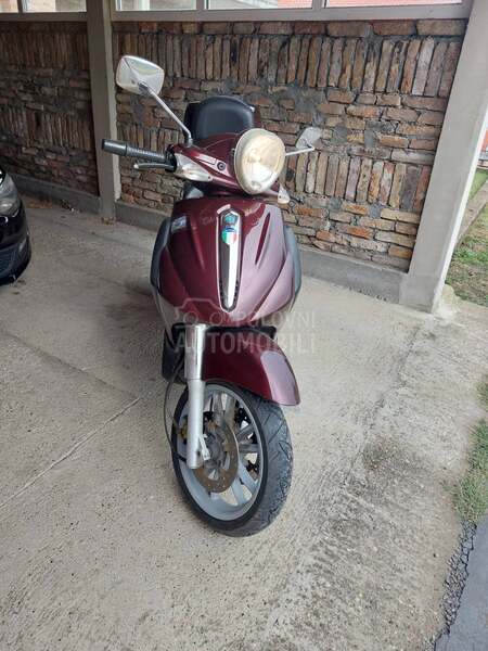 Piaggio Beverly