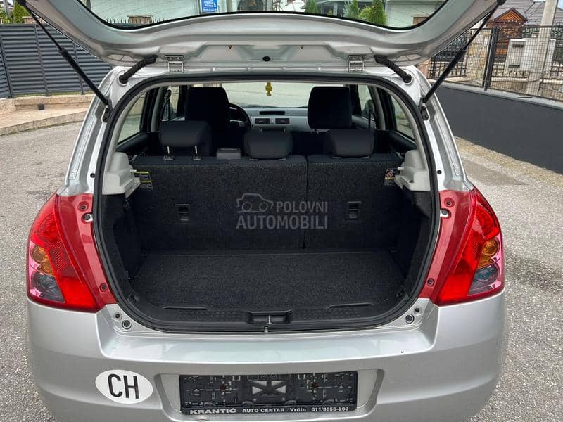 Suzuki Swift 1.3 nav. CH