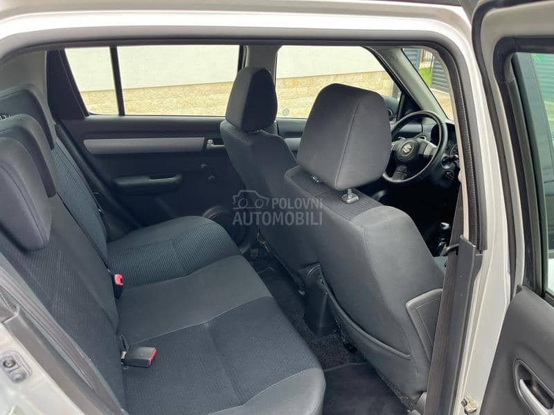 Suzuki Swift 1.3 nav. CH