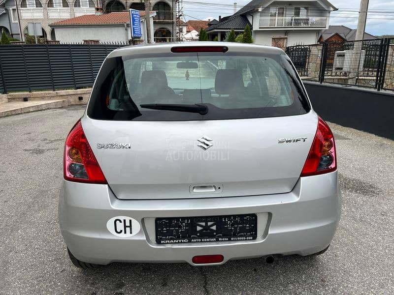 Suzuki Swift 1.3 nav. CH