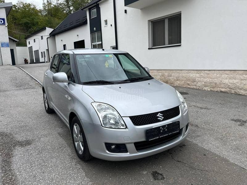 Suzuki Swift 1.3 nav. CH