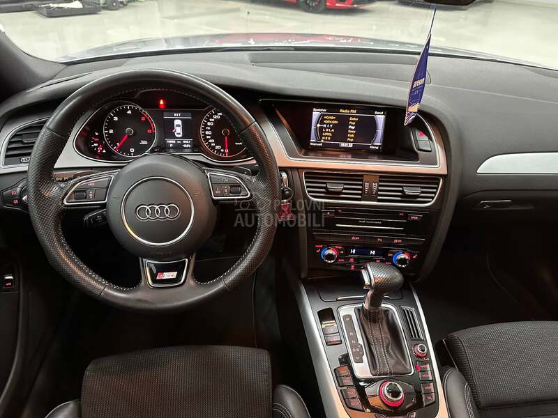 Audi A4 2.0 TDI SLINE