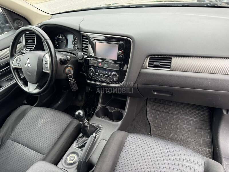 Mitsubishi Outlander 