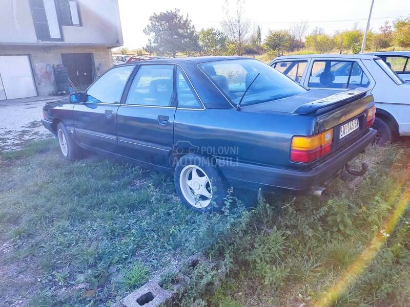 Audi 100 2.3E