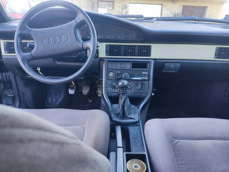 Audi 100 2.3E