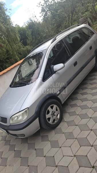 Opel Zafira 