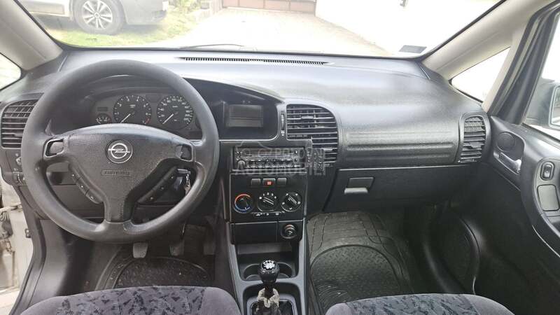 Opel Zafira 