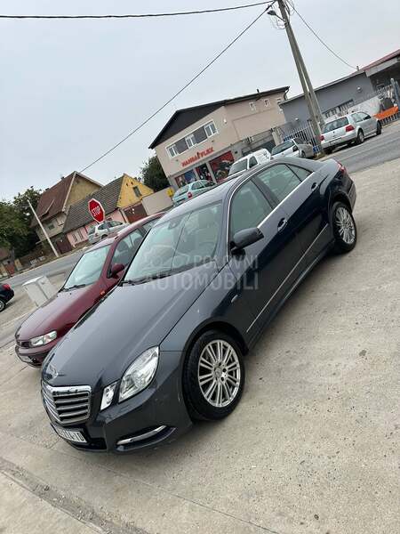 Mercedes Benz E 250 Elegance