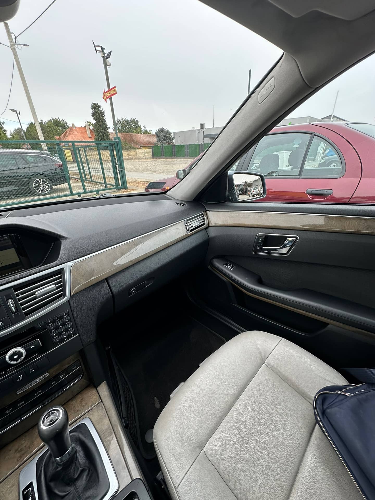 Mercedes Benz E 250 Elegance