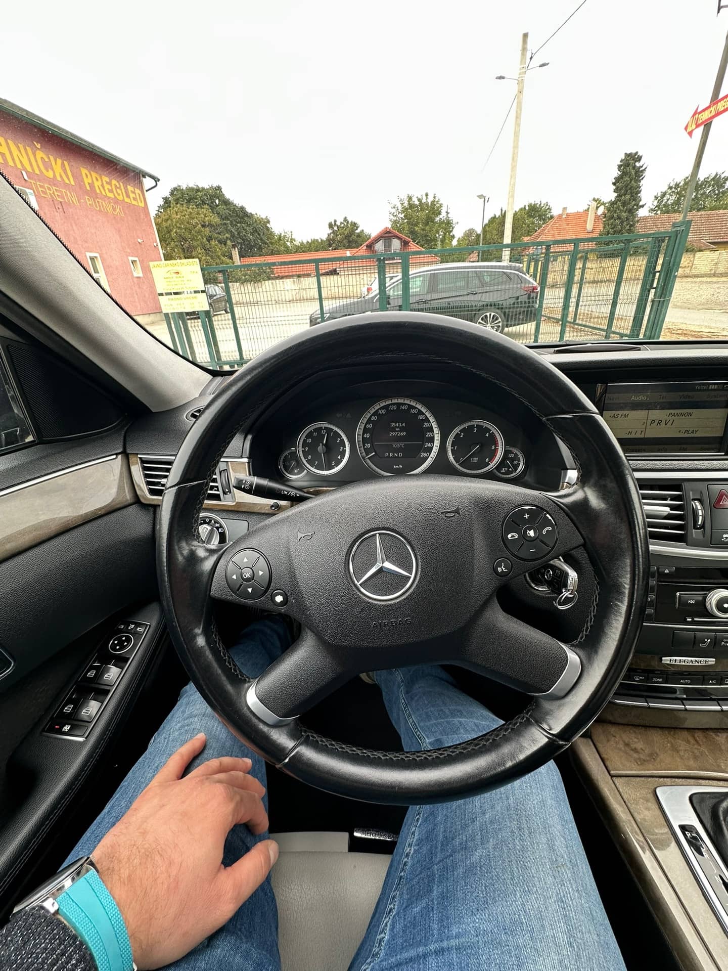 Mercedes Benz E 250 Elegance