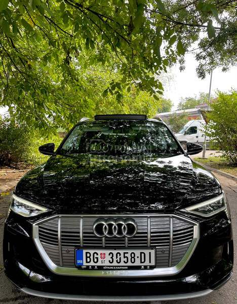 Audi e-tron 