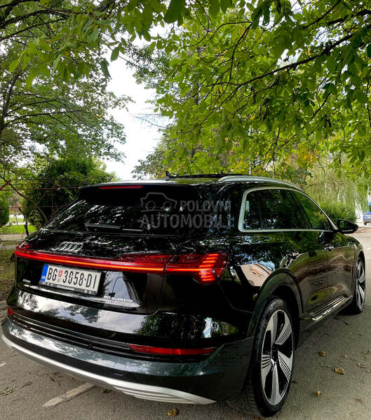 Audi e-tron 