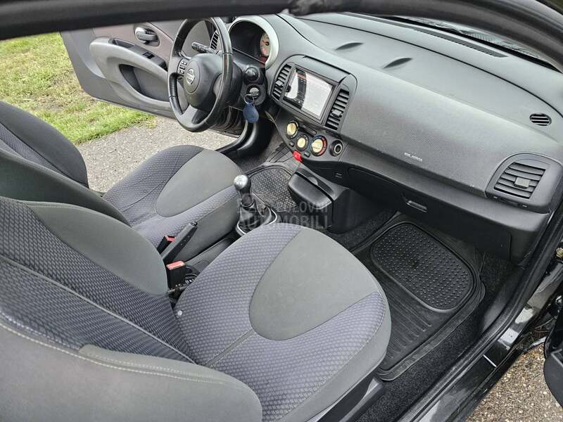 Nissan Micra 