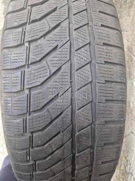 Falken 235/60 R18 Zimska