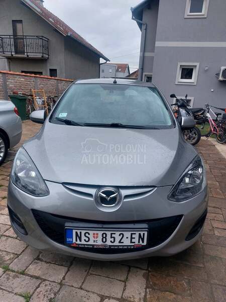 Mazda 2 